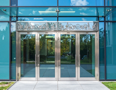 2 شركة تركيب أبواب زجاج